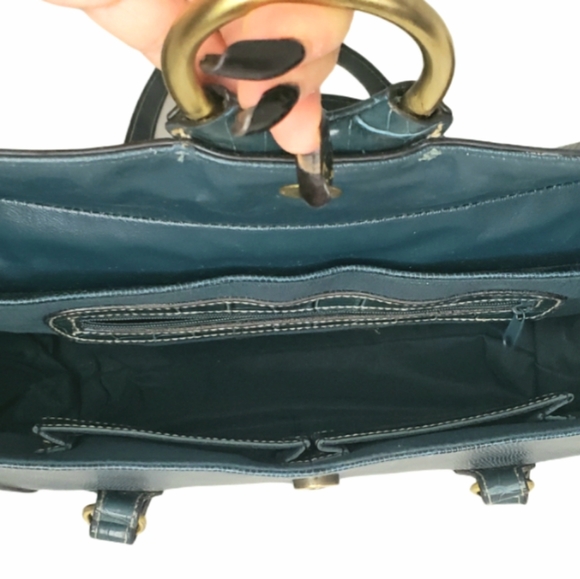 Bisou Bisou Women's Shoulder Baguette Bag - Picture 7 of 8